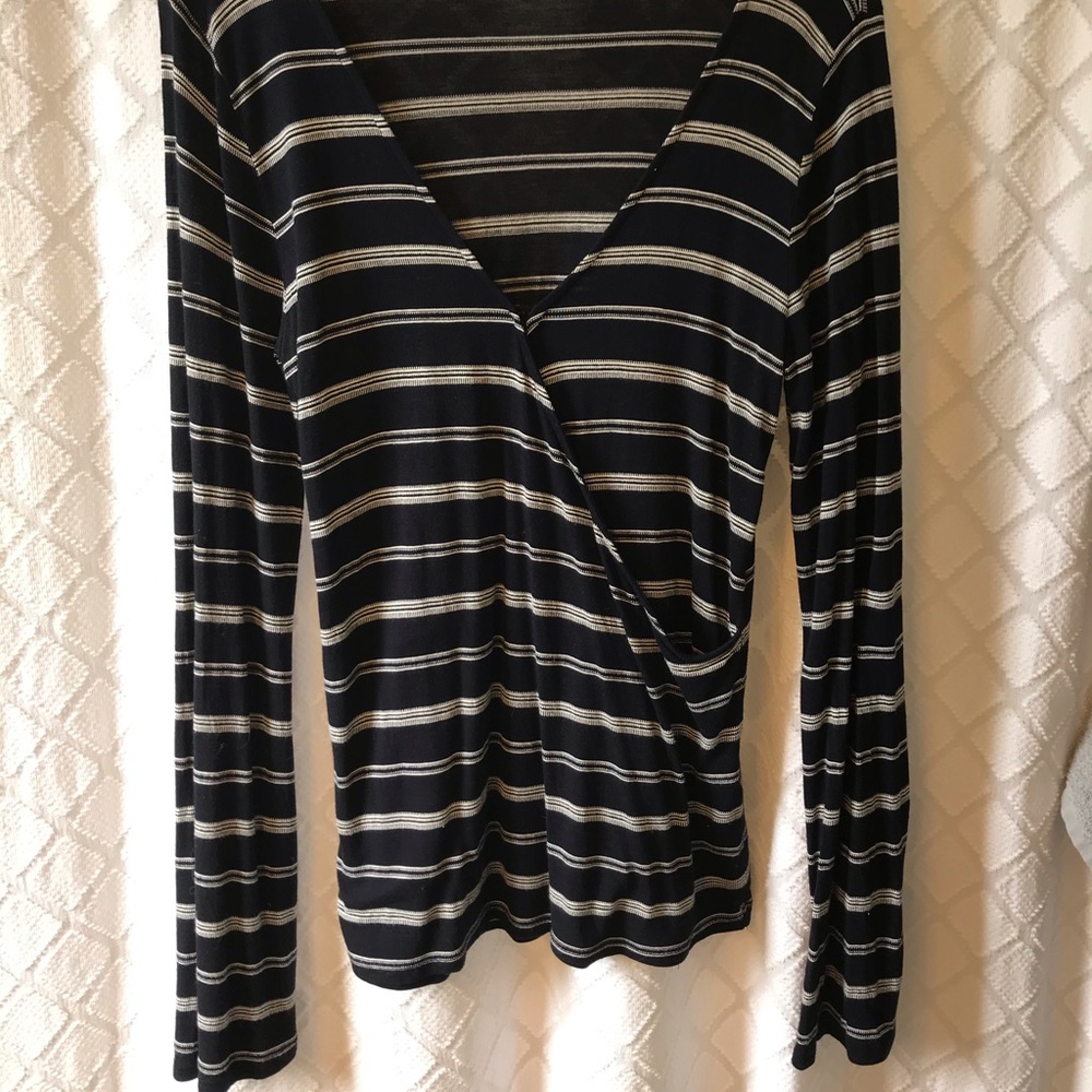 Lucky brand bell sleeve wrap top